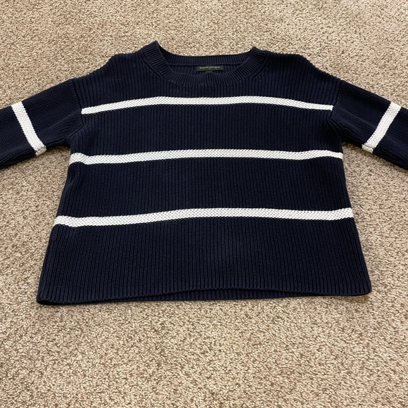 banana republic Women’s Crop Top Sweater Size Medium - Picture 4 of 5